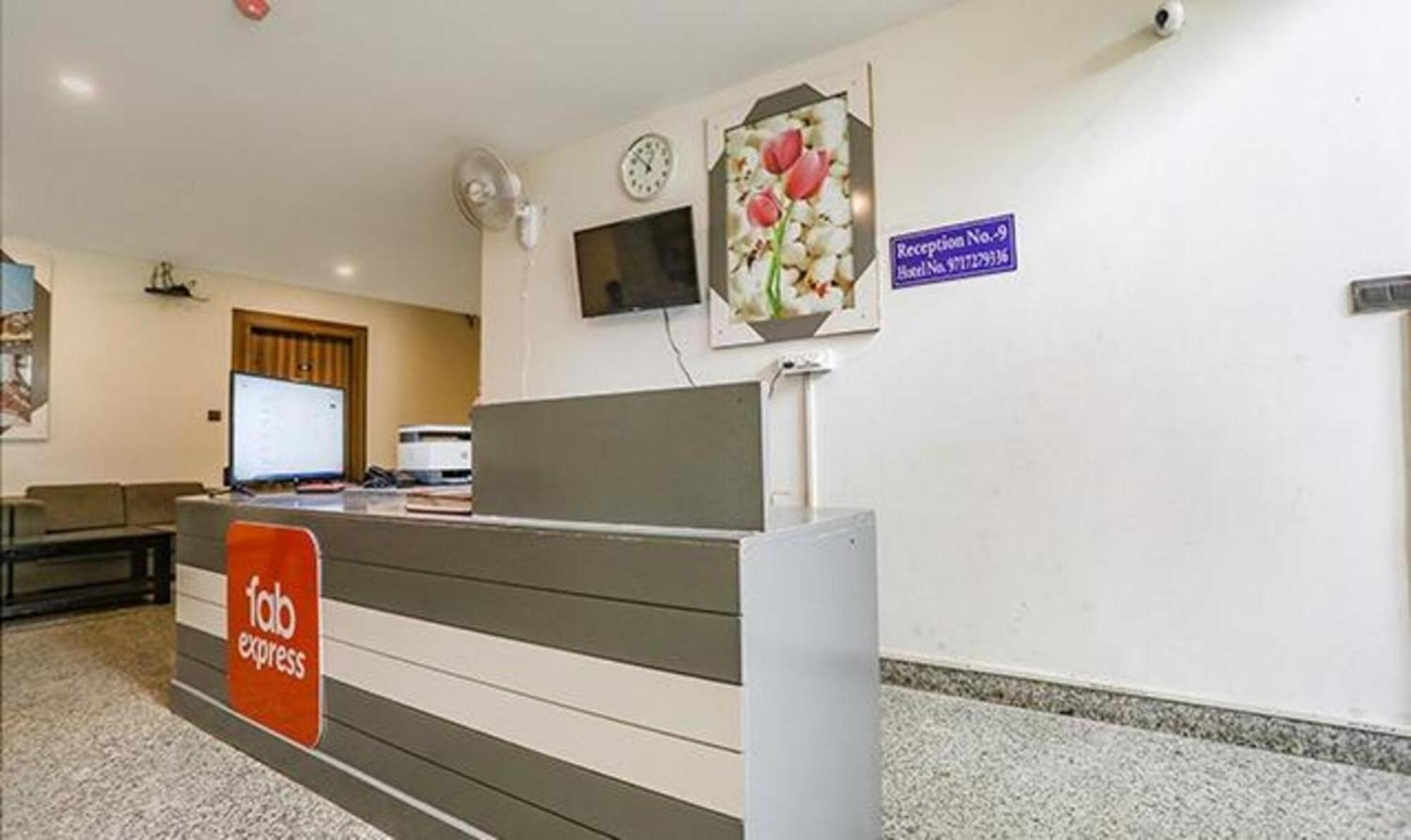 Fabhotel F9 Sector 58 Noida Ngoại thất bức ảnh